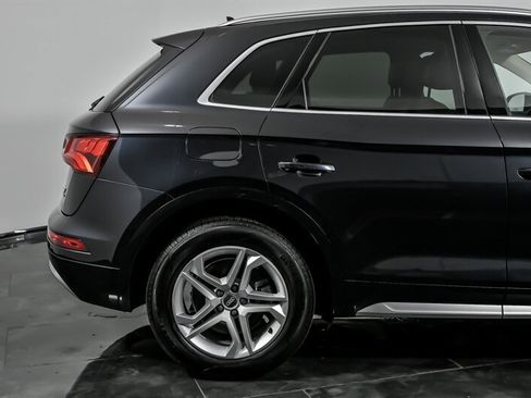 Used 2018 Audi Q5 2.0T Premium Plus w/ Premium Plus Package image 11