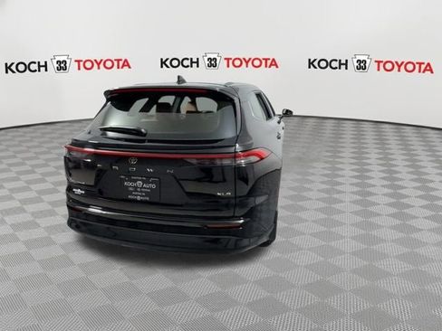 New 2025 Toyota Crown Signia image 7