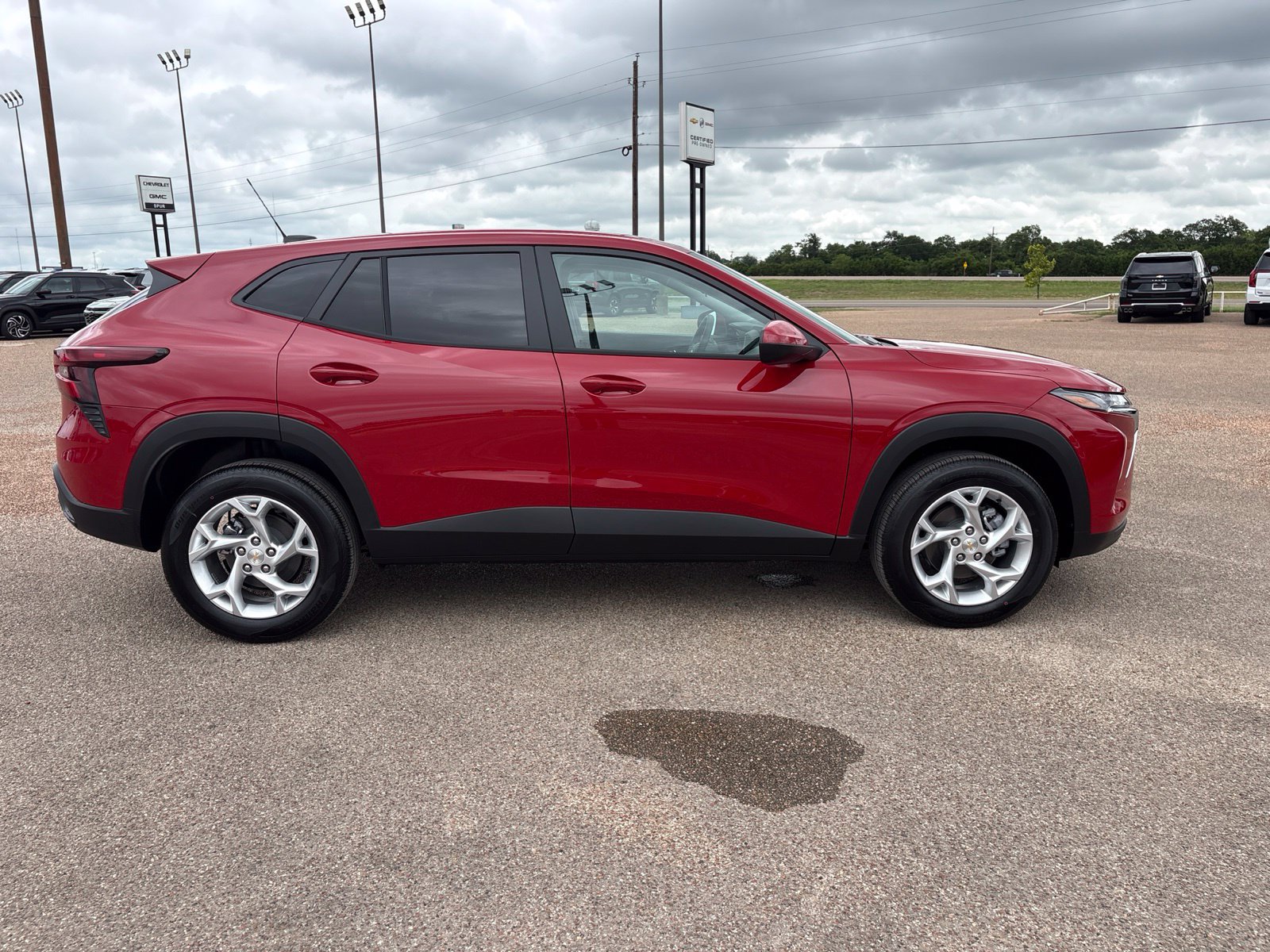 New 2026 Chevrolet Trax LS w/ LS Convenience Package FWD image 7