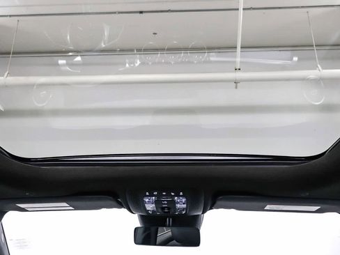 Certified 2026 Mercedes-Benz GLB 250 image 12