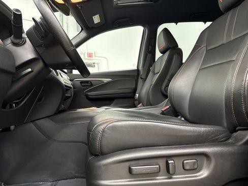 Used 2023 Honda Passport TrailSport image 17