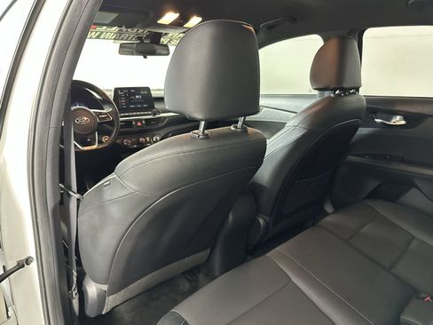 Used 2021 Kia Forte GT-Line image 28