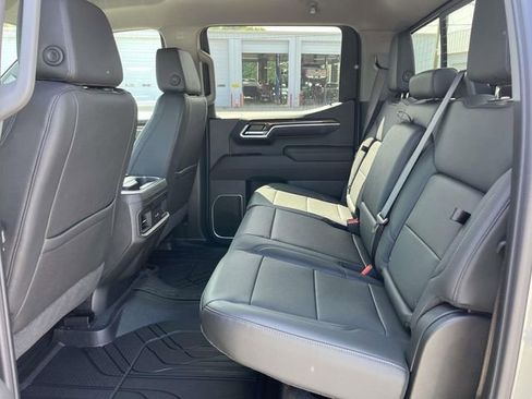 New 2026 Chevrolet Silverado 1500 RST w/ Redline Edition AWD/4WD image 7