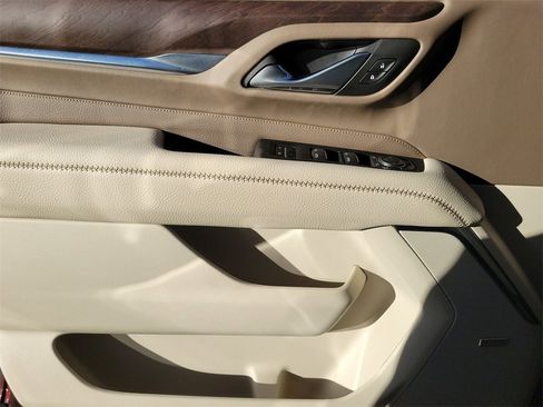 Used 2022 GMC Yukon Denali image 15