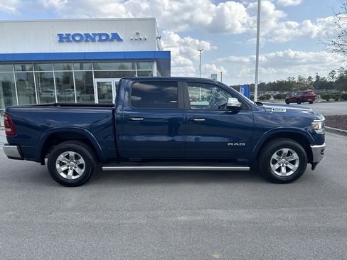 Used 2022 RAM 1500 Laramie AWD/4WD image 8