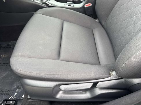 Used 2024 Toyota Corolla LE image 23