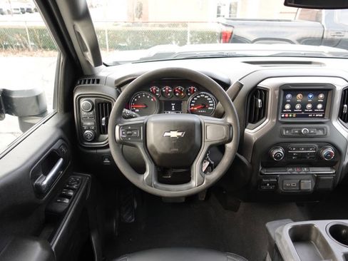 Used 2022 Chevrolet Silverado 2500 Custom w/ Custom Value Package image 30