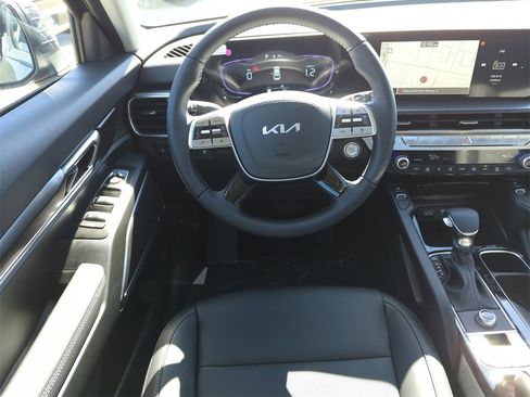 New 2025 Kia Telluride S image 14