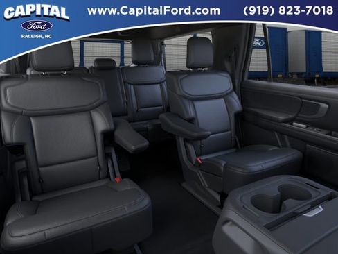 New 2026 Ford Expedition Max Platinum w/ Stealth Appearance Package AWD/4WD image 11