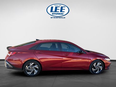 Certified 2025 Hyundai Elantra Sport image 6