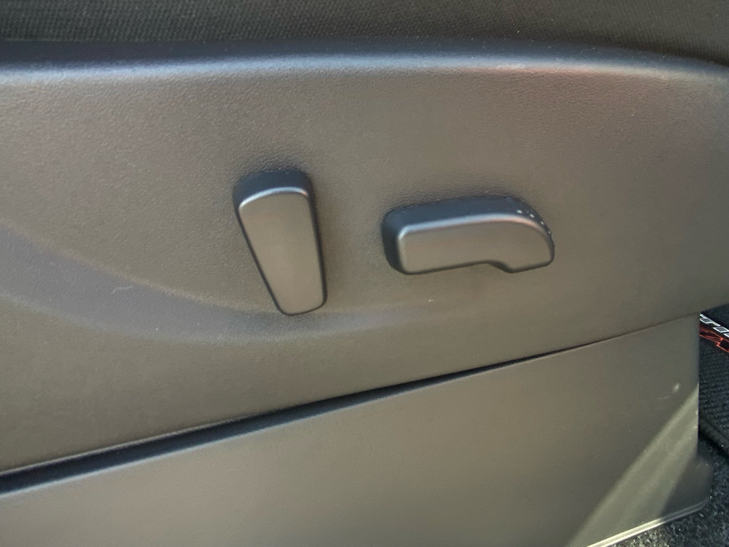 Used 2026 Nissan Frontier PRO-4X AWD/4WD image 17