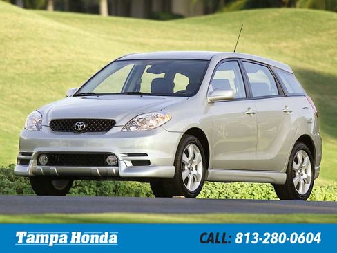 Used 2003 Toyota Matrix image 1