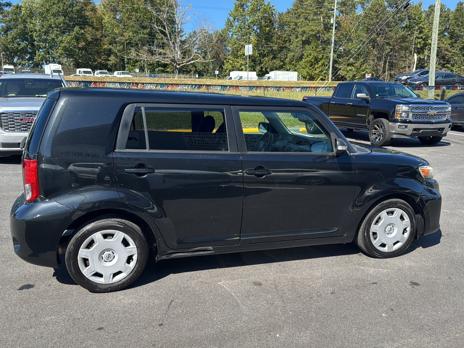 Used 2012 Scion xB FWD image 6