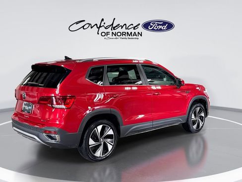 Used 2023 Volkswagen Taos SE AWD/4WD image 9
