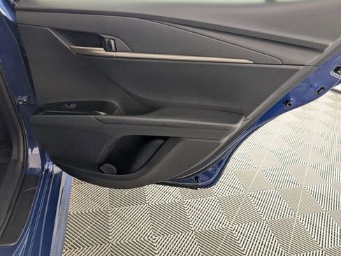 Used 2025 Toyota Camry SE w/ Convenience Package image 30