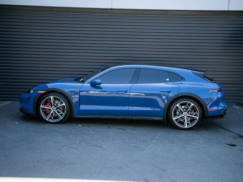 Certified 2023 Porsche Taycan 4S AWD/4WD image 2