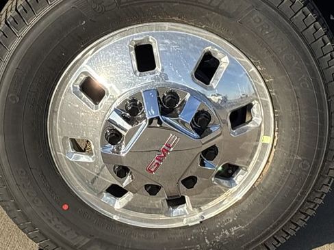 New 2026 GMC Sierra 3500 SLE w/ Preferred Package image 11