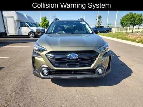 Used 2025 Subaru Outback Onyx Edition AWD/4WD image 2