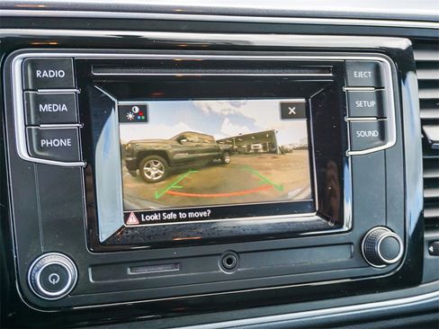 Used 2018 Volkswagen Beetle 2.0T S image 22