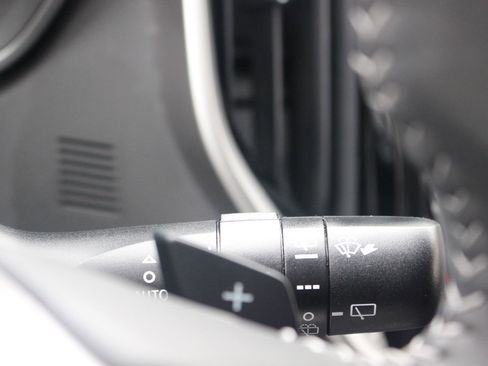 Used 2023 Subaru Ascent Touring image 28