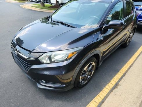 Used 2018 Honda HR-V EX-L image 8