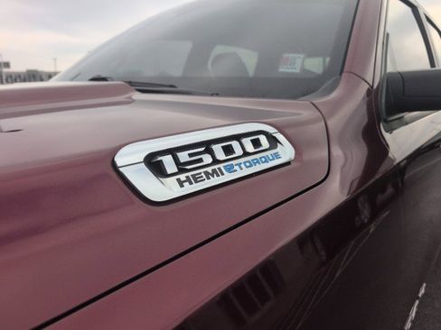Used 2021 RAM 1500 Laramie AWD/4WD image 11