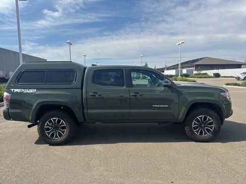 Used 2021 Toyota Tacoma TRD Sport w/ TRD Premium Sport Package image 6