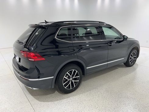 Used 2021 Volkswagen Tiguan SE image 5