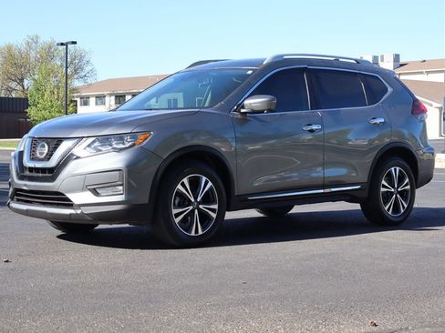 Used 2018 Nissan Rogue SL w/ Premium Package AWD/4WD image 11