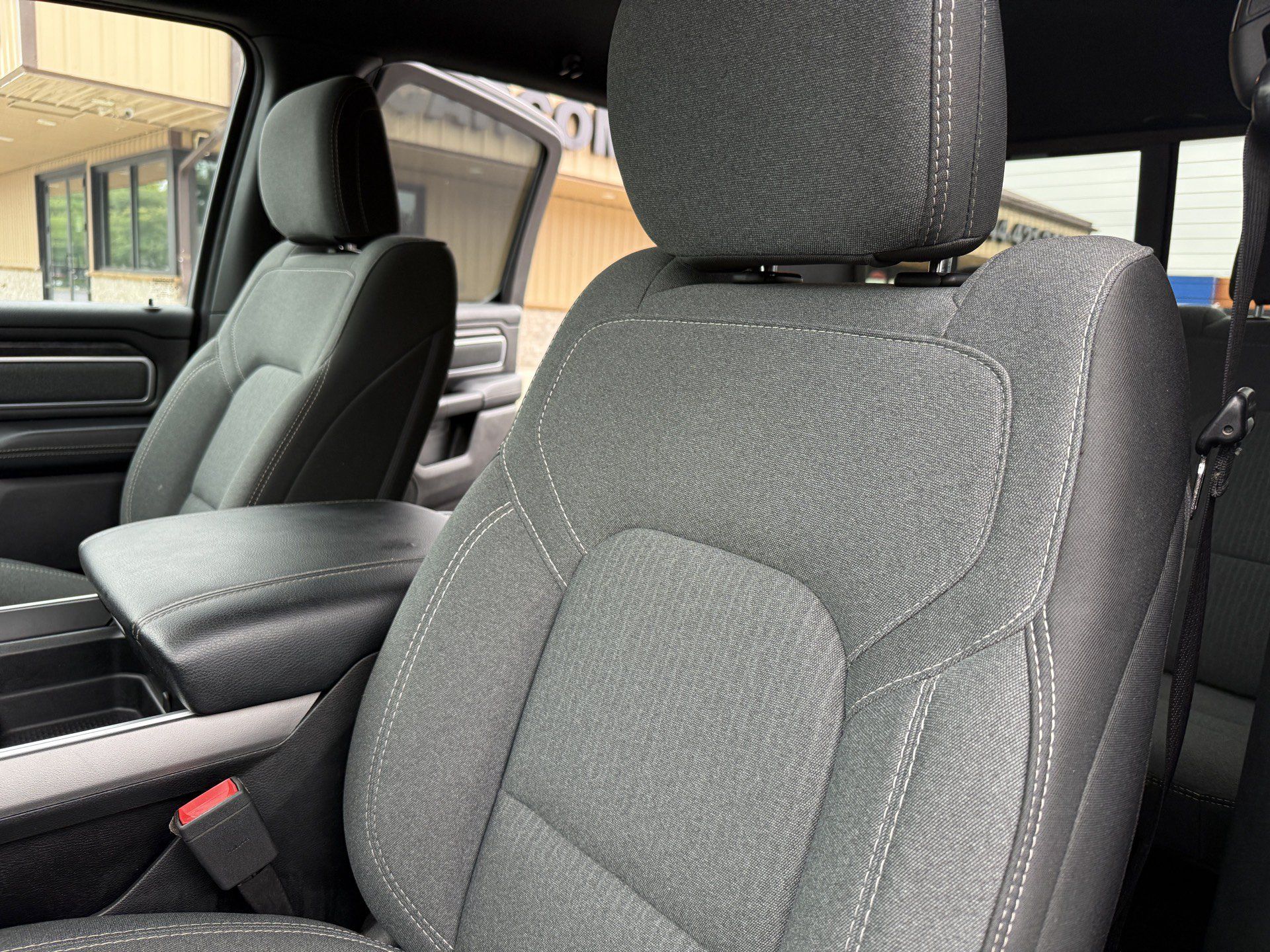 Used 2021 RAM 1500 Big Horn AWD/4WD image 28
