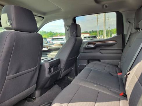 Used 2023 Chevrolet Silverado 1500 LT w/ Z71 Off-Road Package AWD/4WD image 20