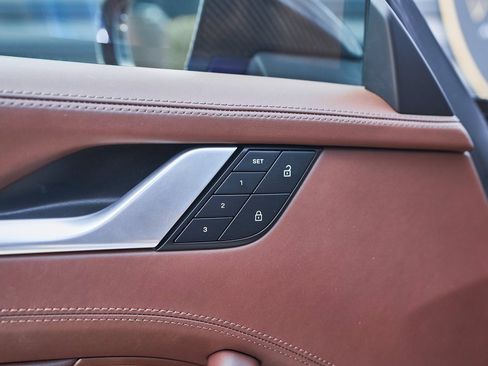 Used 2022 Porsche 911 Turbo S image 32