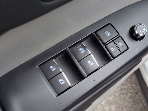 Used 2019 Toyota Highlander Limited image 15