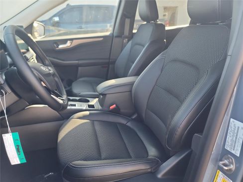 New 2026 Ford Escape SE image 10