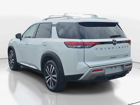 Used 2025 Nissan Pathfinder Platinum w/ Cargo Package FWD image 8