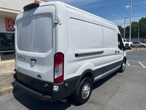 Used 2022 Ford Transit 250 Medium Roof AWD image 6