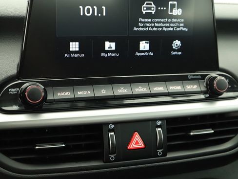 Used 2020 Kia Forte LXS FWD image 26