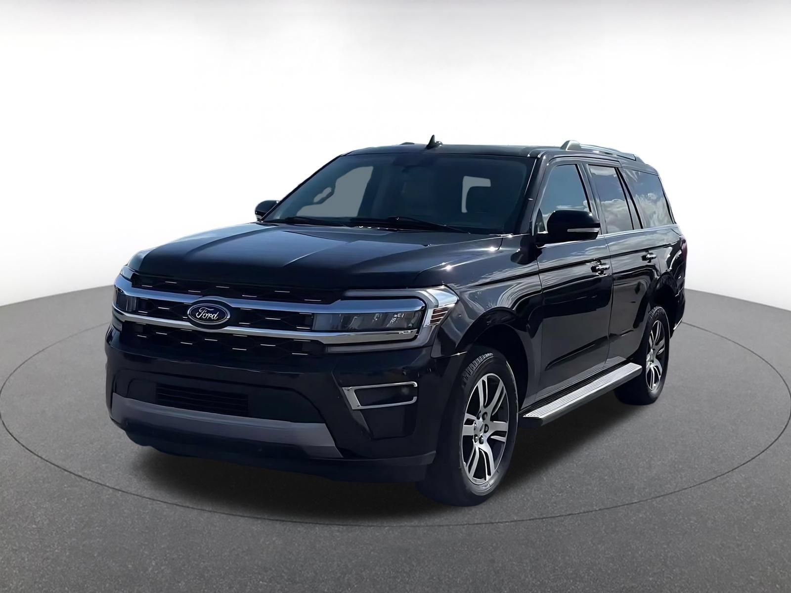 Used 2024 Ford Expedition Limited AWD/4WD image 6