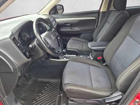 Used 2017 Mitsubishi Outlander ES AWD/4WD image 15
