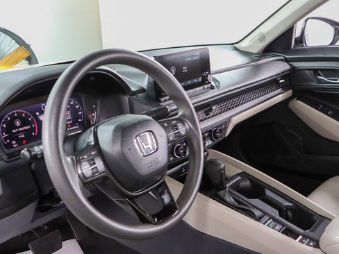 Used 2024 Honda Accord EX image 23