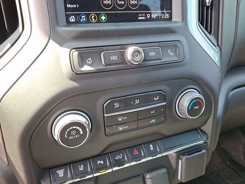 Used 2024 Chevrolet Silverado 2500 Custom w/ Custom Value Package image 12