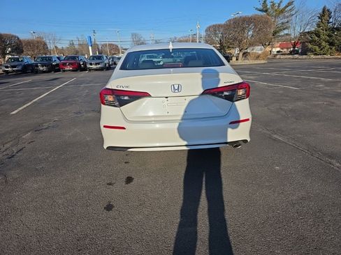 Used 2023 Honda Civic Sport image 6