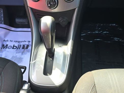 Used 2016 Chevrolet Trax LT image 14
