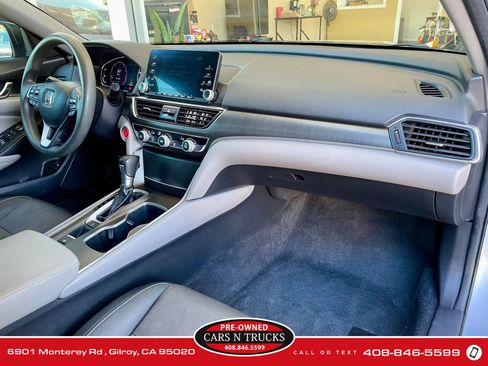Used 2019 Honda Accord LX image 12