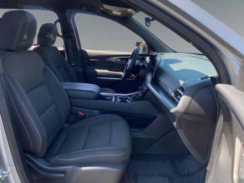 Used 2024 Chevrolet Traverse LT AWD/4WD image 15