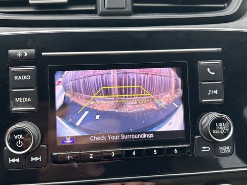 Used 2020 Honda CR-V LX image 9