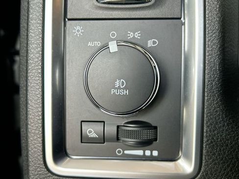 Used 2020 RAM 1500 Classic Warlock AWD/4WD image 16