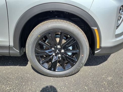 New 2026 Mitsubishi Eclipse Cross LE image 5