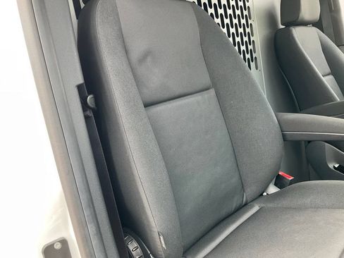 Used 2022 Mercedes-Benz Sprinter 2500 image 38