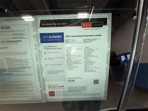 Used 2023 Jeep Grand Cherokee Laredo image 13